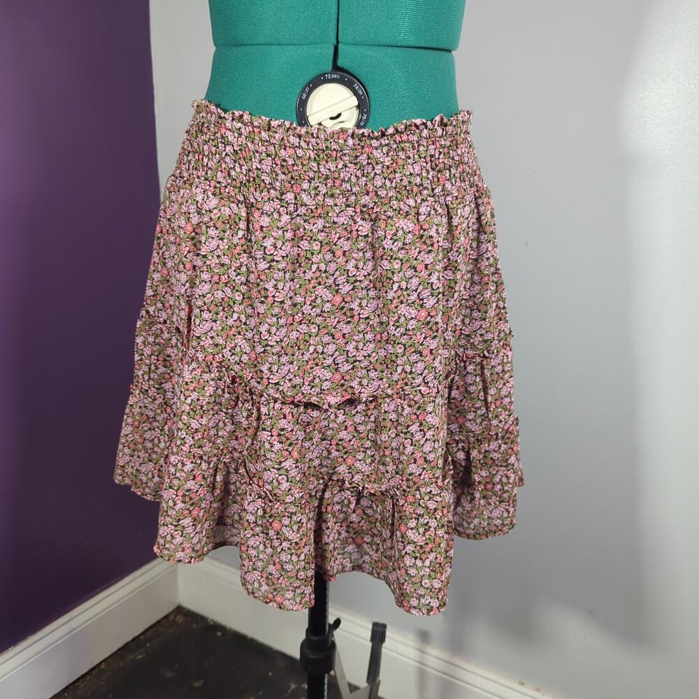 MINKPINK Pink Floral Smocked Mini Skirt Size Medium Boho Cottagecore Ruffle